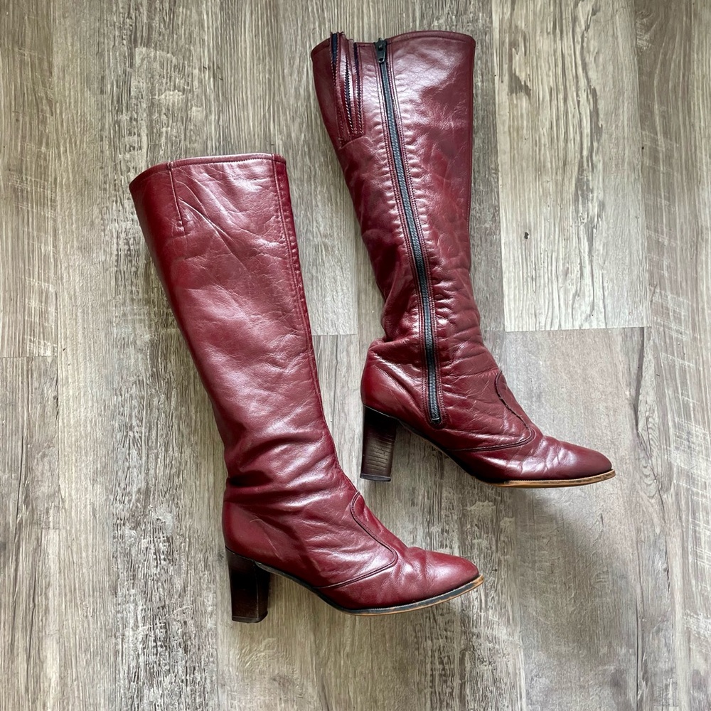 Vintage 1970s Cherry Cola Red Knee High Leather Heeled Boots - Picture 9 of 13